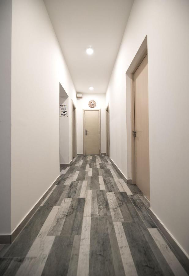 Hostel Evropa Nikšić المظهر الخارجي الصورة