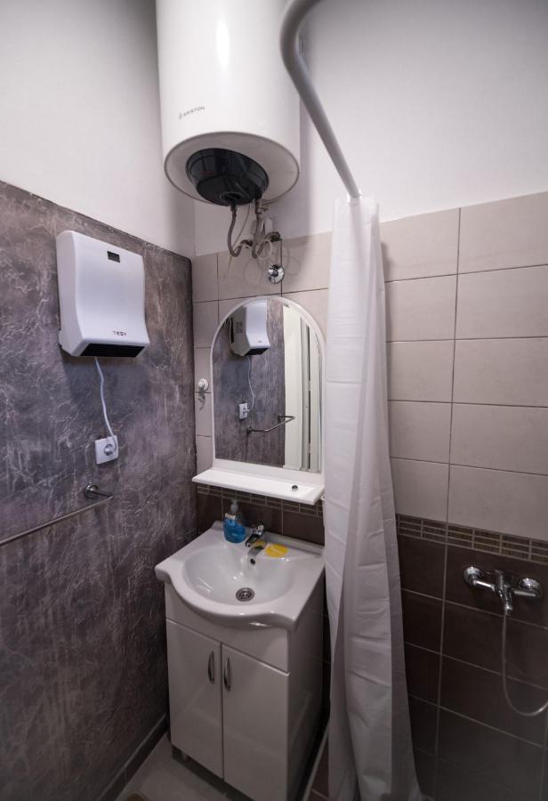 Hostel Evropa Nikšić المظهر الخارجي الصورة