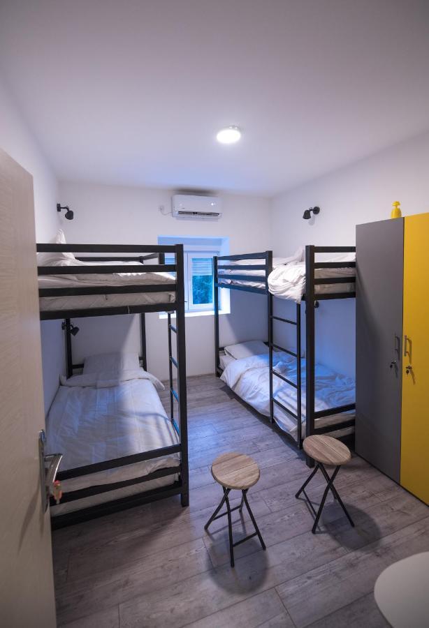 Hostel Evropa Nikšić المظهر الخارجي الصورة