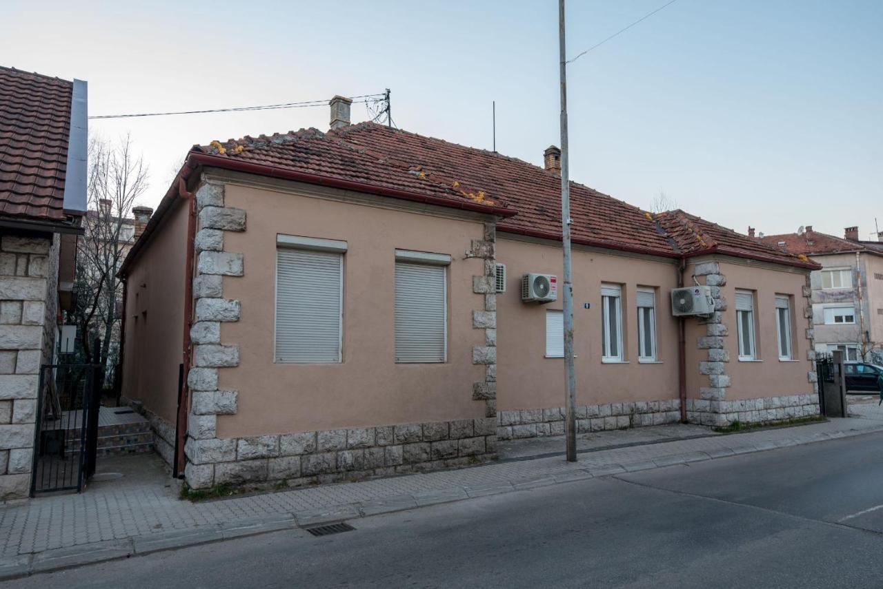 Hostel Evropa Nikšić المظهر الخارجي الصورة