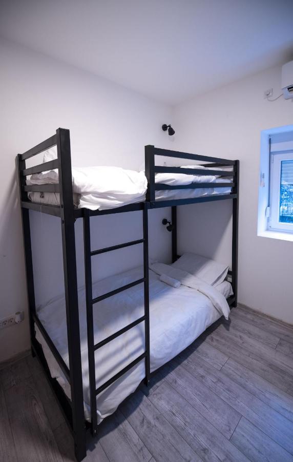 Hostel Evropa Nikšić المظهر الخارجي الصورة